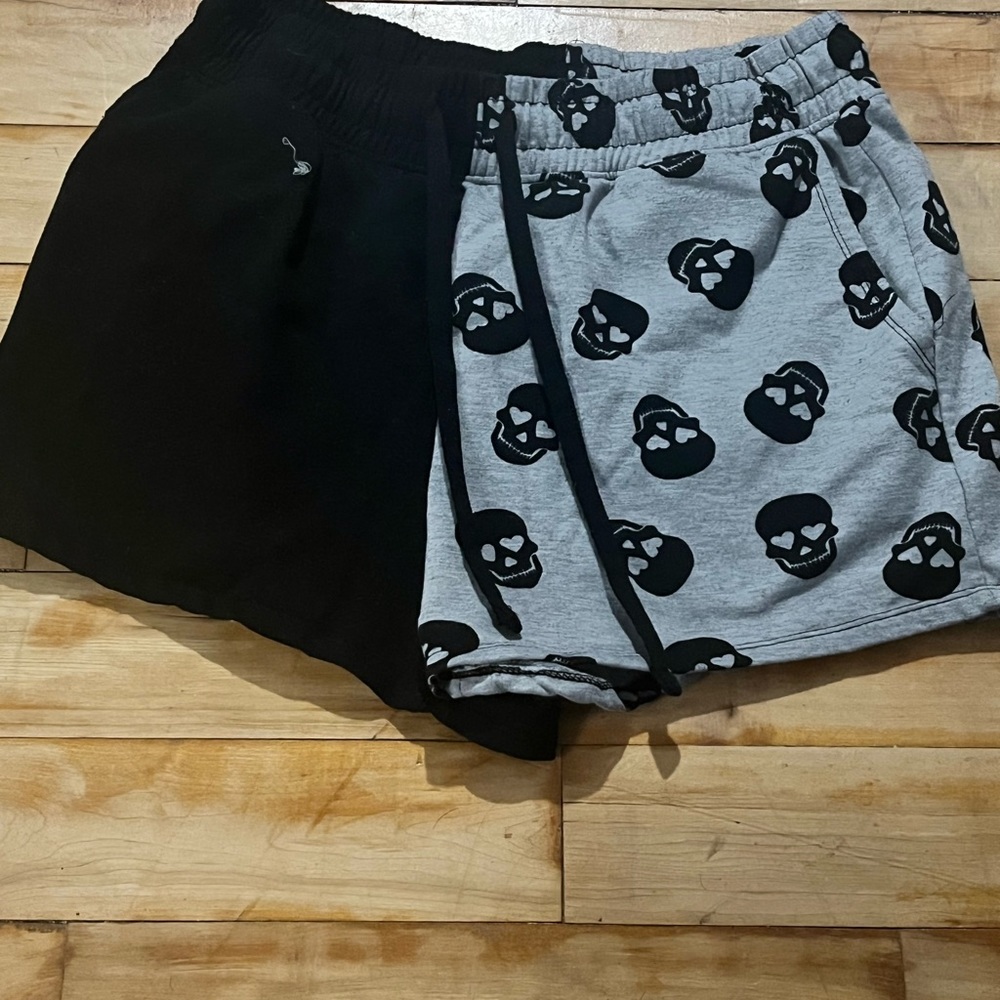 Black and Grey Skull Pattern Crop Top and Short Set